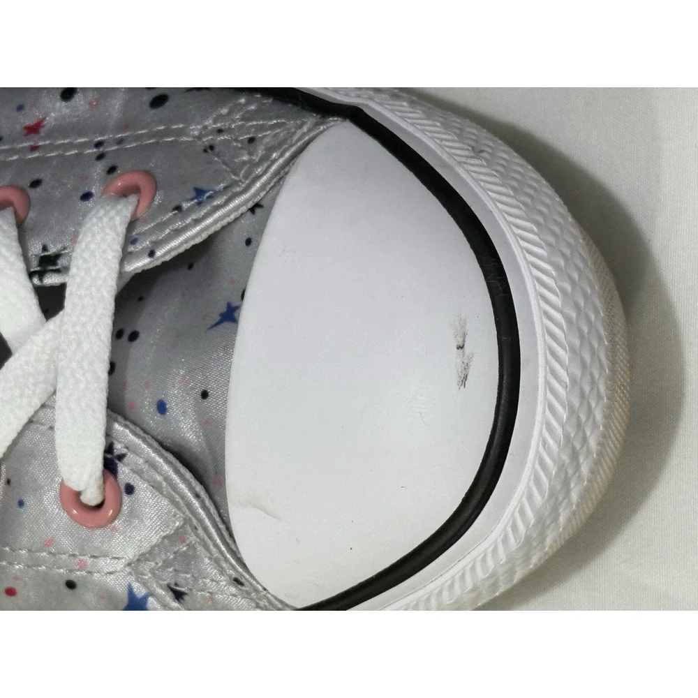 Converse‎ Juniors Girl's Stars Multicolor Sneakers Size 6